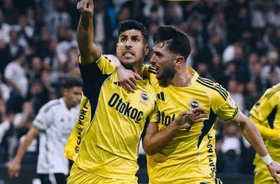 Какъв екшън! Фенербахче обърна Бешикташ от 0:2 в дербито