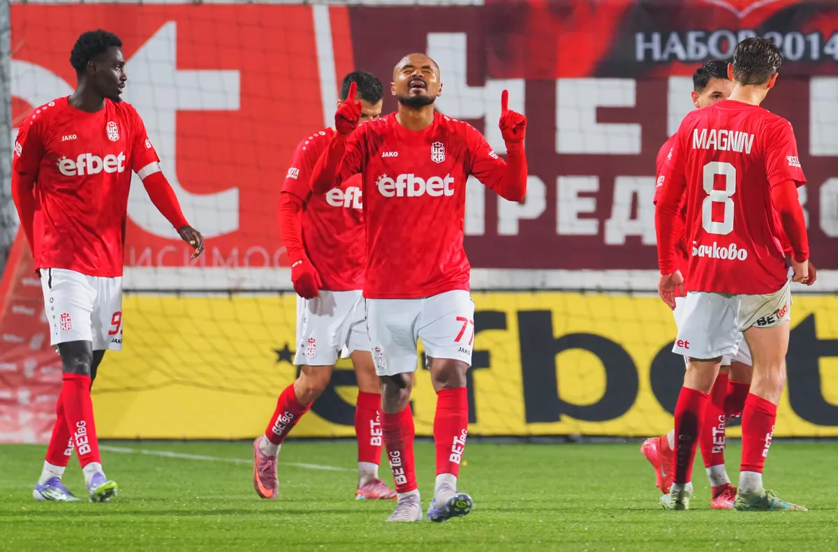 Ботев Враца пробва да спре полета на ЦСКА 1948