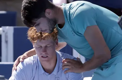 Синер и Алкарас играят в демонстративен мач в Република Корея 