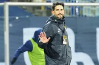 Наставникът на Берое шокира: Не тренираме на нормален терен