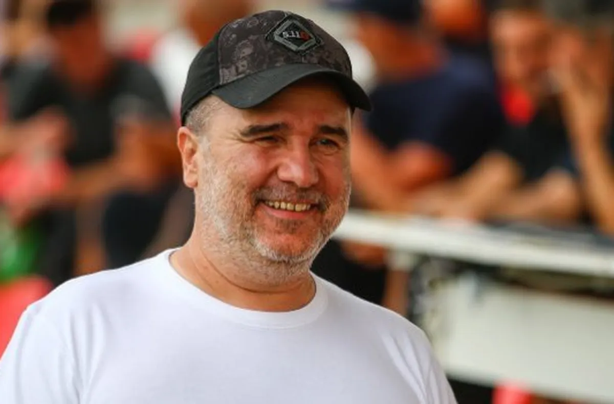 Цветомир Найденов атакува двама съдии след хикса във Враца