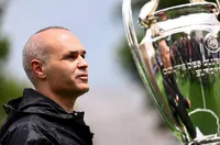 Иниеста защити Ламин Ямал след отправените критики