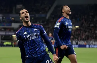 Арсенал с нова победа и суха мрежа в ШЛ