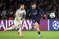 Кварацхелия: Байерн се защитаваше добре дори и с 10 души