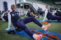 Халф се завръща за Лудогорец