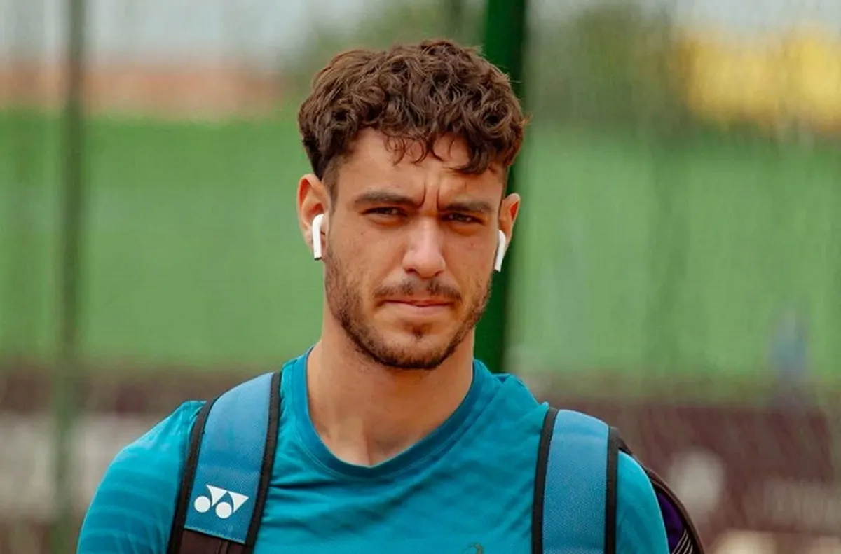 Динко Динев на четвърфинал в Гърция