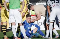 Задържаха фена, ударил с бутилка вратаря на Ботев Пд