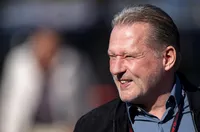 Йос Верстапен даде съвет на Оскар Пиастри