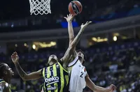 Фенербахче и Апоел ТА с победи в Евролигата