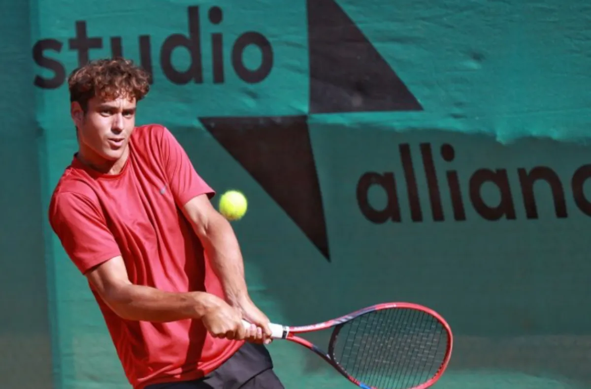 Динко Динев отпадна на четвъртфиналите в Гърция