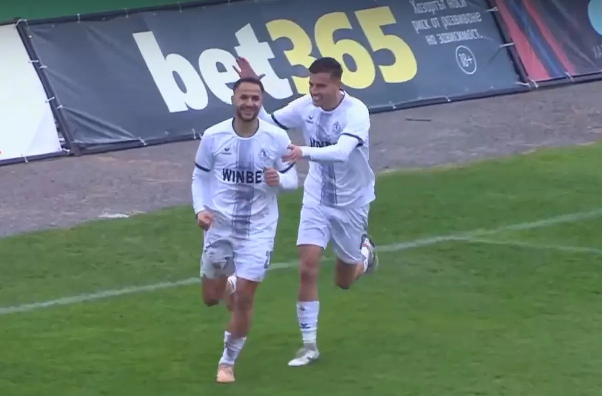 НА ЖИВО: Локо Сф - Ботев Вр 0:1