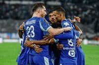 Марсилия победи категорично Брест и се изкачи на върха във Франция