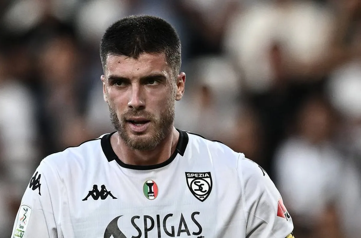 Петко Христов с цял мач на пейката при нов провал на Специя