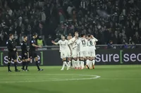 Гладбах записа втора поредна победа в Бундеслигата и започва да набира увереност (ВИДЕО)