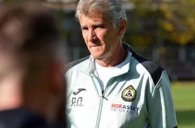 Двама халфове се завръщат в групата на Славия за домакинството на Монтана