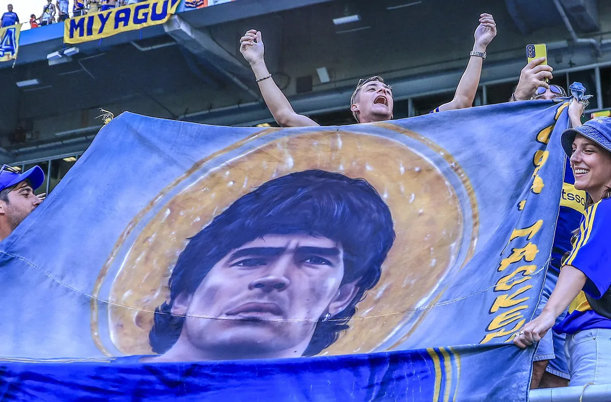 Собственикът на Наполи нарече „сметище“ стадион „Диего Марадона“