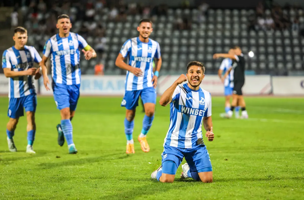 Дунав и Фратрия в битка за челото във Втора лига