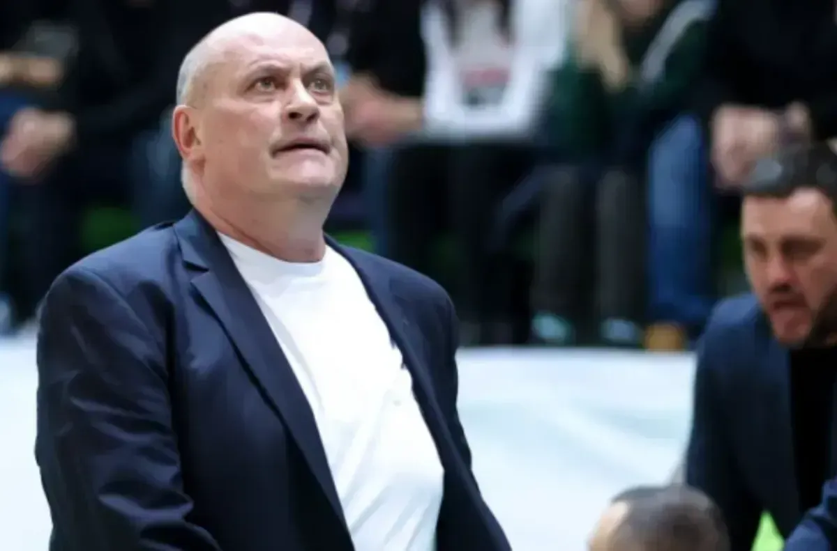 Официално: Росен Барчовски има нов отбор