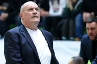 Официално: Росен Барчовски има нов отбор