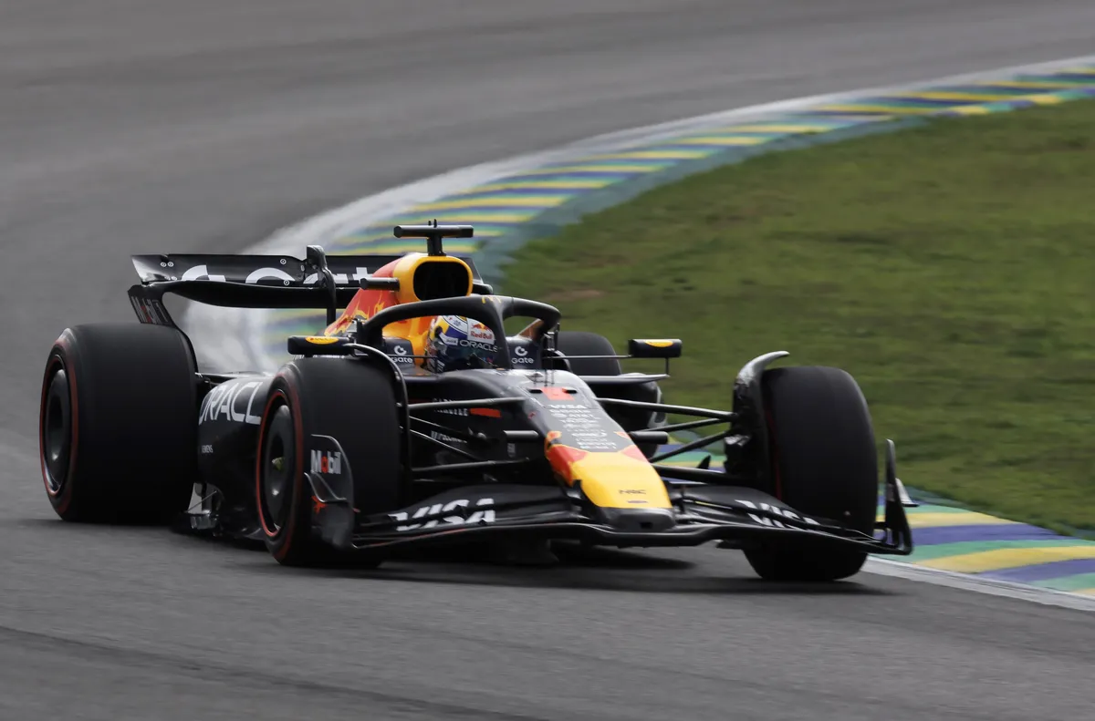 В Макларън останали впечатлени от новия двигател на Верстапен