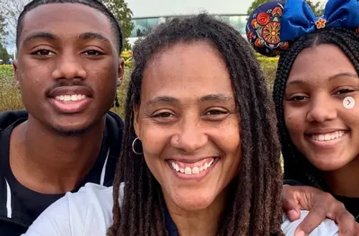 Марион Джоунс се учи отново да ходи