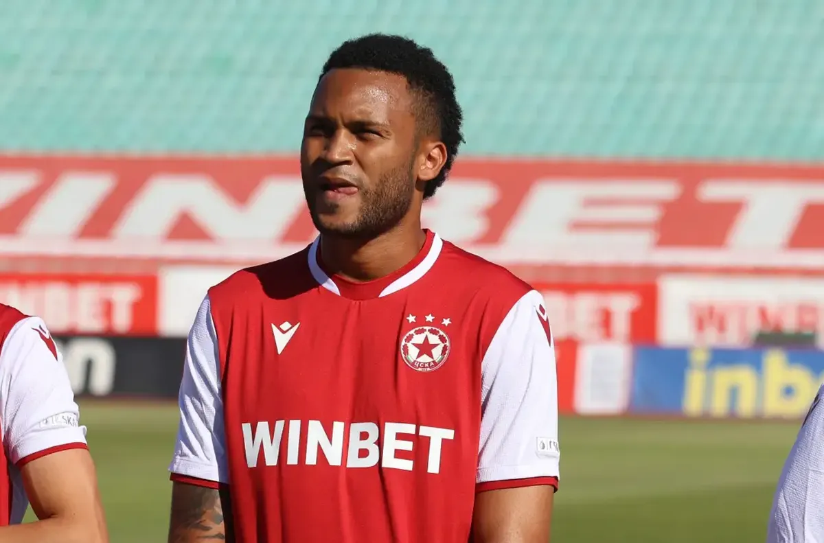 ЦСКА се разделя със защитник през зимата