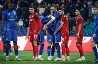 Полски скаути за двама от Левски по време на дербито