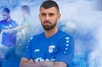 Вдигат с инжекция на крака играч на Спартак Вн