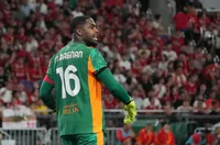 Байерн и Челси искат вратаря на Милан