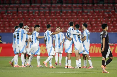 30 000 гледат тренировка на Аржентина в Испания