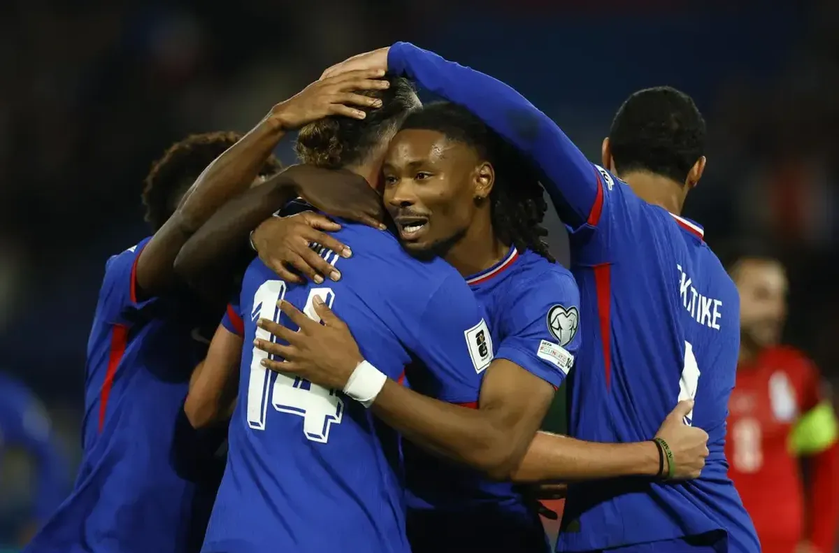 Предложение: Над 1.5 гола до почивката в Париж