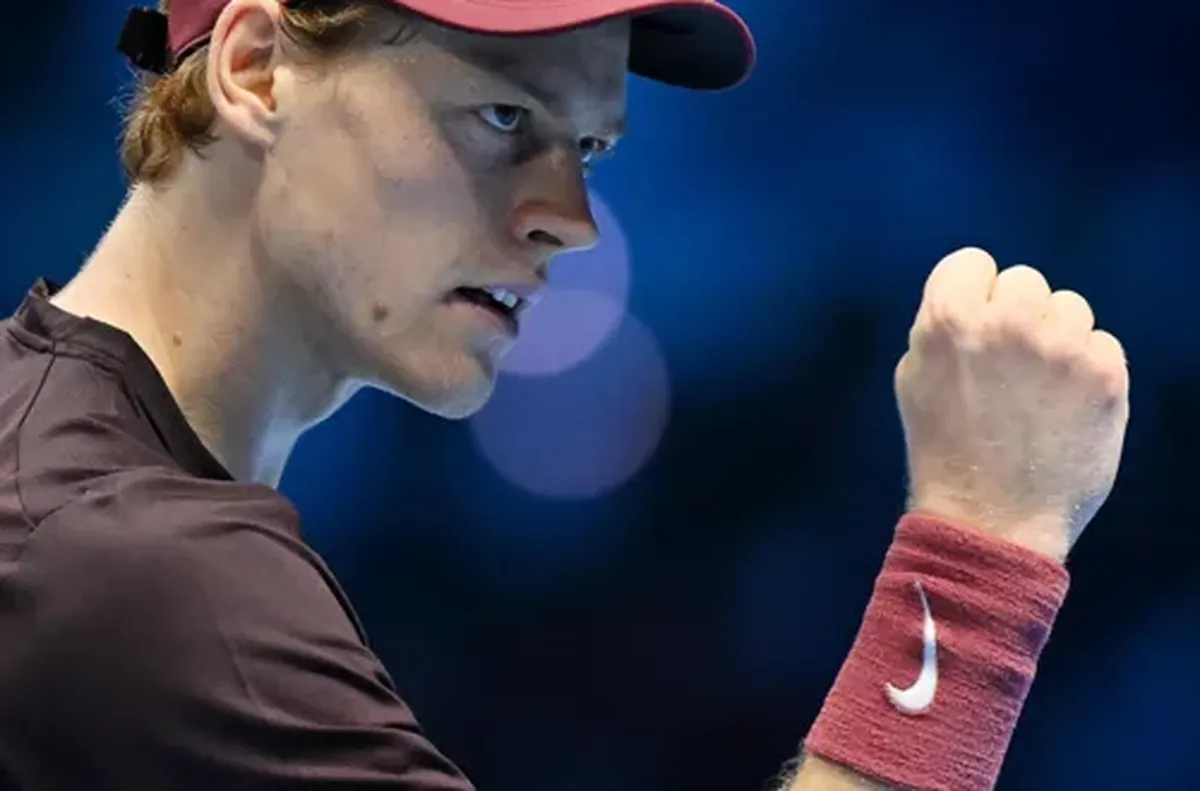 Яник Синер е първият финалист в Торино!