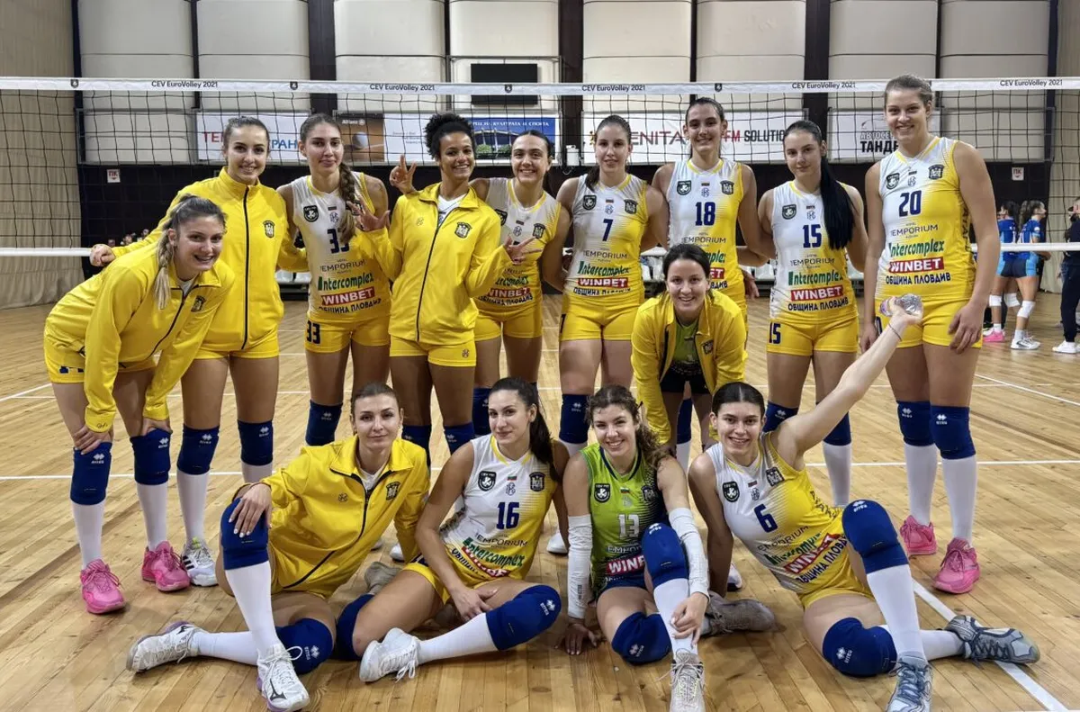 Марица продължава да гази във волейболното  първенство