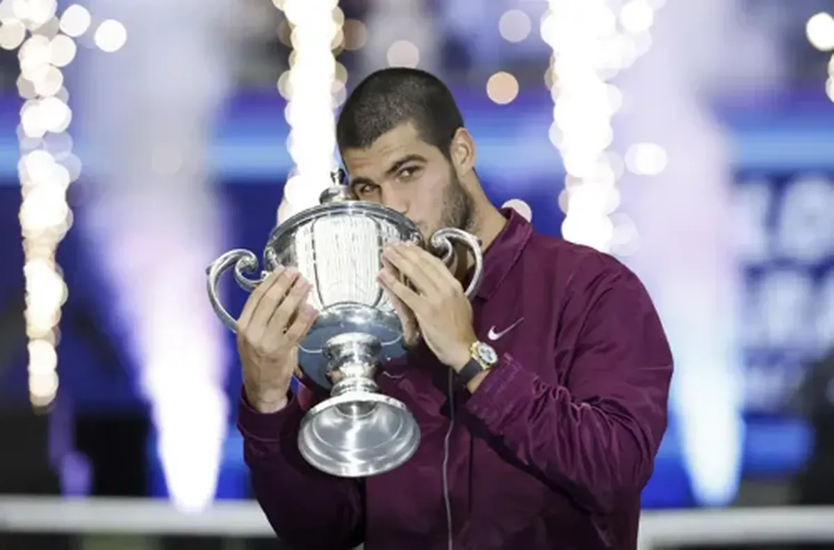 Световният номер едно Карлос Алкарас се оттегли от финалите на