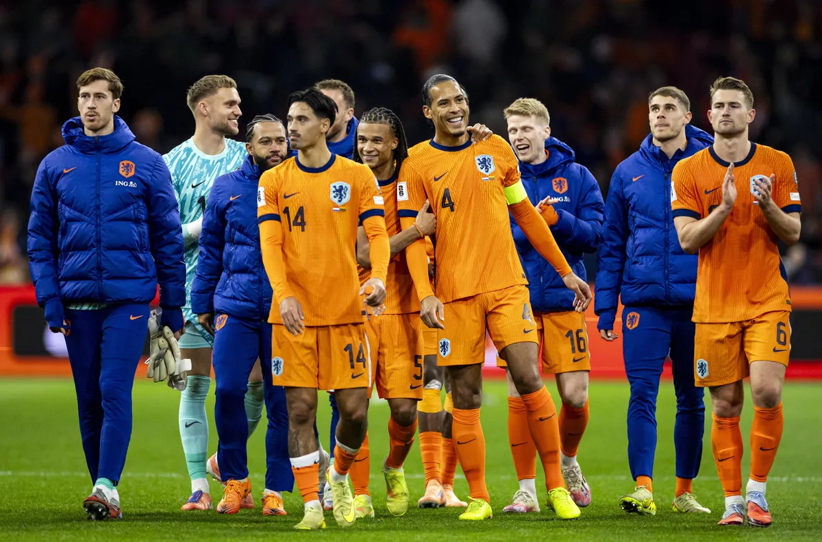 Ван Дайк счупи рекорд на Де Бур, той го поздрави