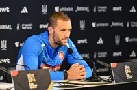 Чехите останаха без бонуси, а Соучек - без капитанска лента