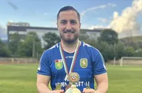 Оборище може да изпусне титулярния си вратар Майкъл Матев