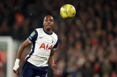 Рома иска нападател на Тотнъм