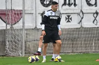 Валери Божинов тренира с Локомотив Пловдив