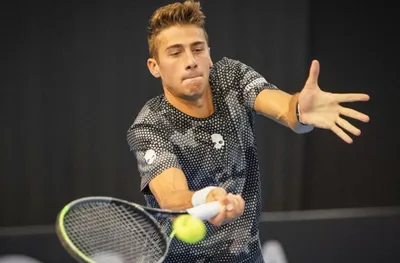 Александър Донски отпадна на двойки в Италия