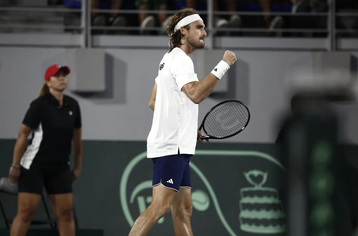 Циципас го загази след превишена скорост в Гърция