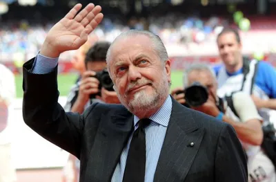 Повдигнаха обвинение на президента на Наполи