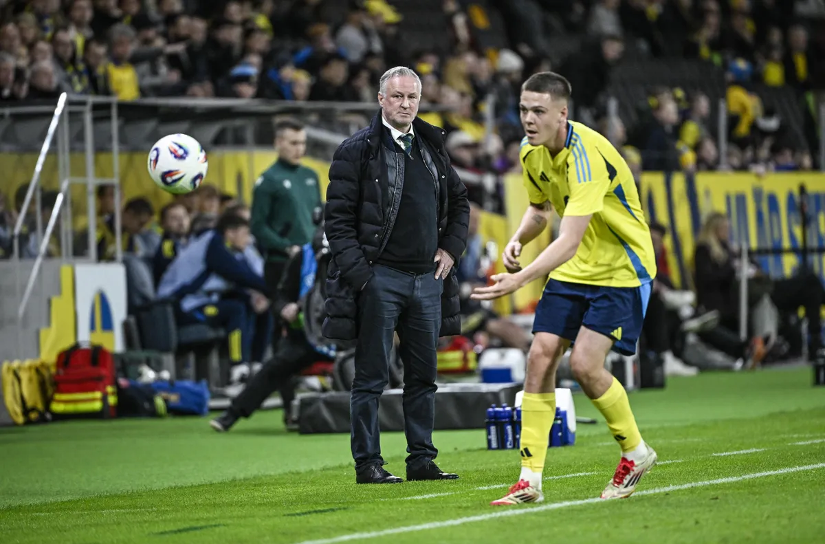 Треньорът на Северна Ирландия се закани на Италия