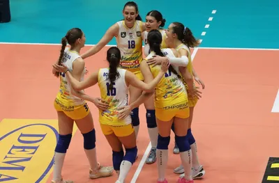 Шампионът Марица (Пловдив) продължава без грешка в първенството