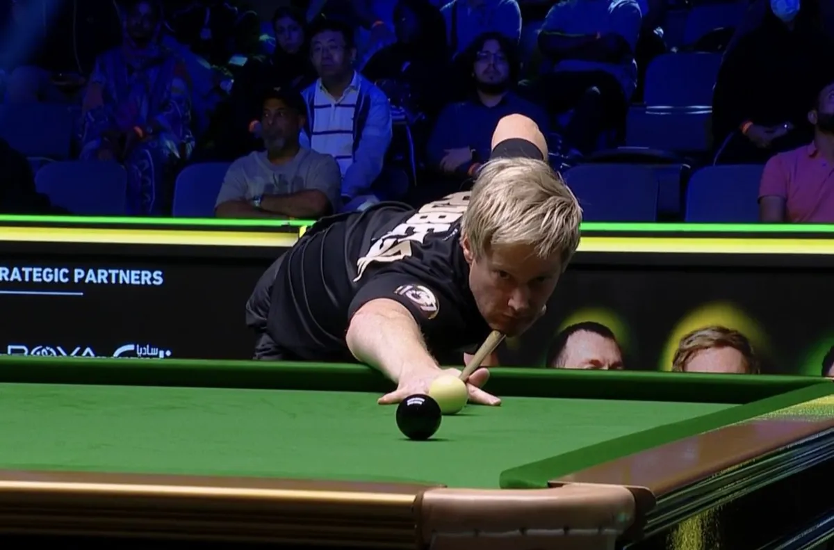 Робъртсън е първият финалист в Рияд