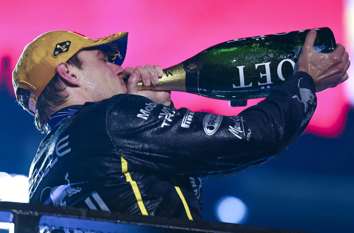 Наказание за пилотите на Макларън може да обърне борбата във Формула 1