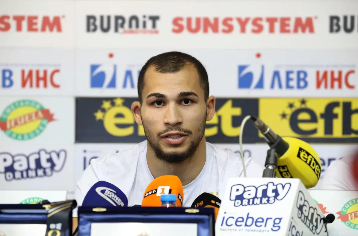 Радослав Росенов отказа унгарец насред Будапеща