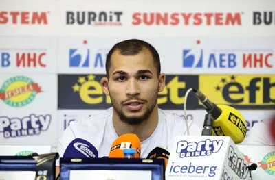 Радослав Росенов отказа унгарец насред Будапеща