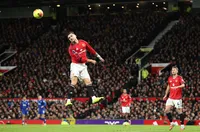 Гари Невил попиля от критика играчите на Манчестър Юнайтед