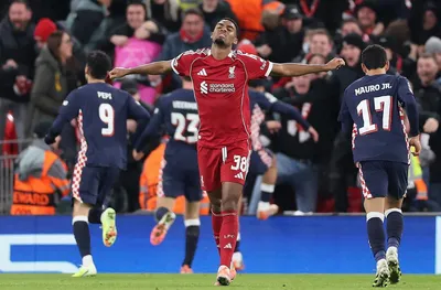 Мъка без край: Ливърпул отнесе четири гола от ПСВ на "Анфийлд"!